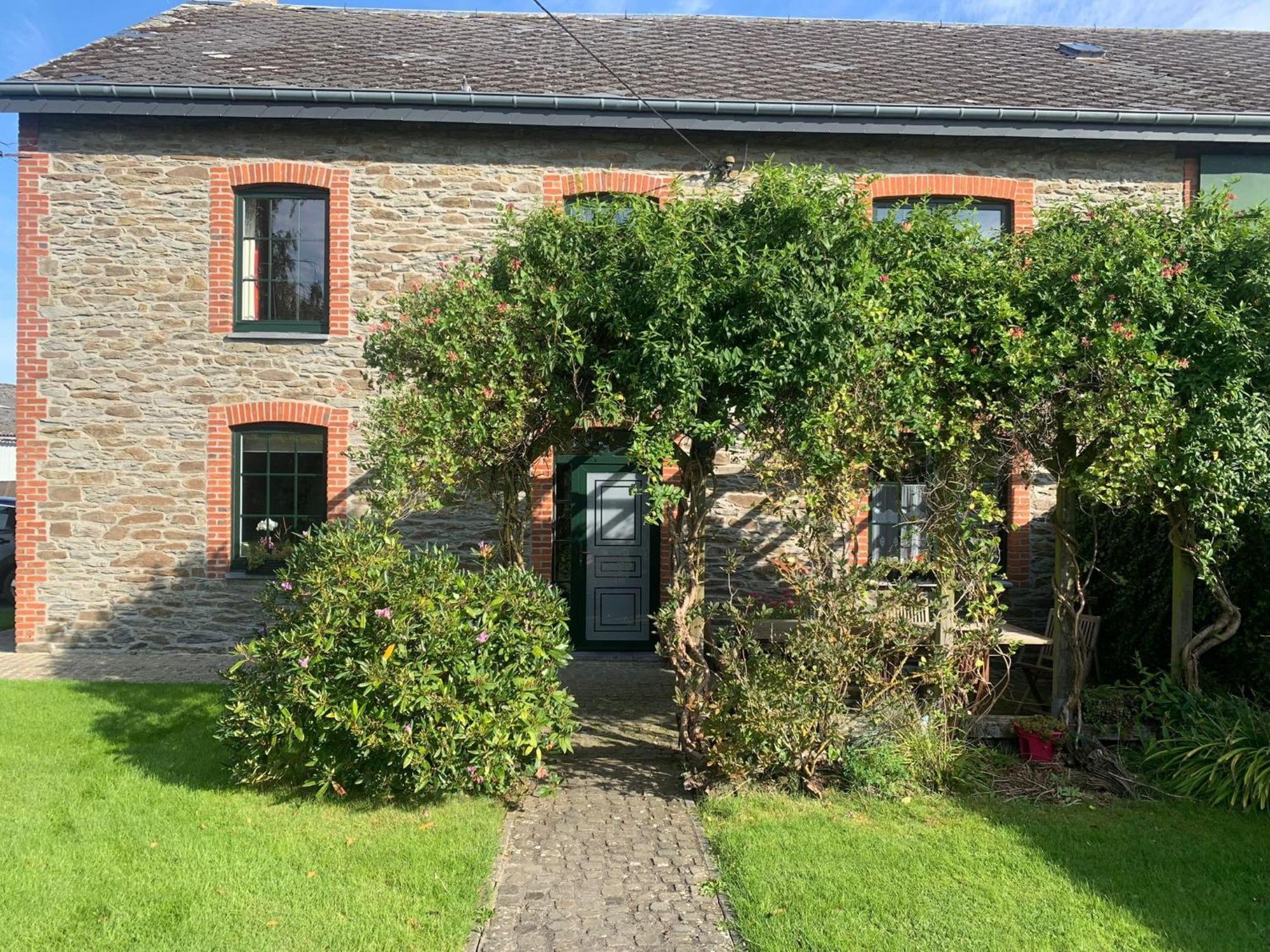 Pretty Farmhouse In Houffalize With Courtyard Экстерьер фото
