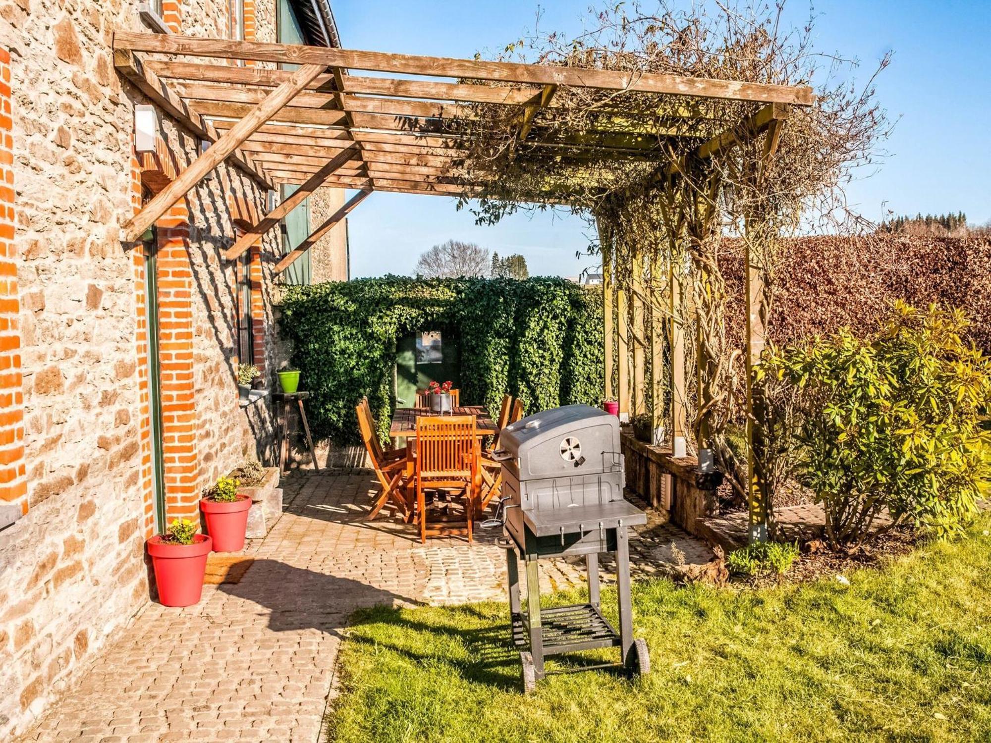 Pretty Farmhouse In Houffalize With Courtyard Экстерьер фото